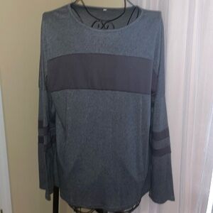 Brand New American Essentials Ladies Long Sleeve Top